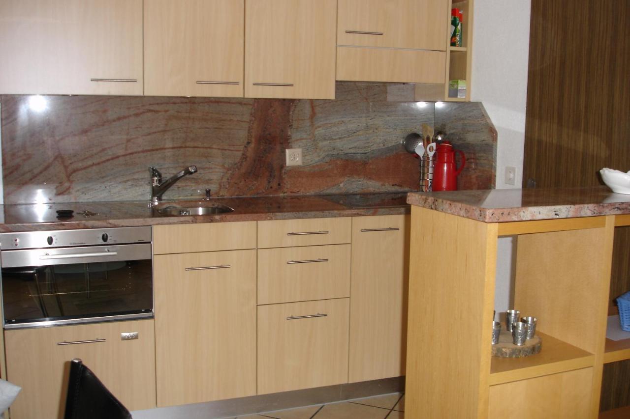 Chesa Gravas Apartment เลนเซอร์ไฮเดอ ภายนอก รูปภาพ